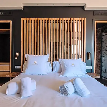 Pou Hotell